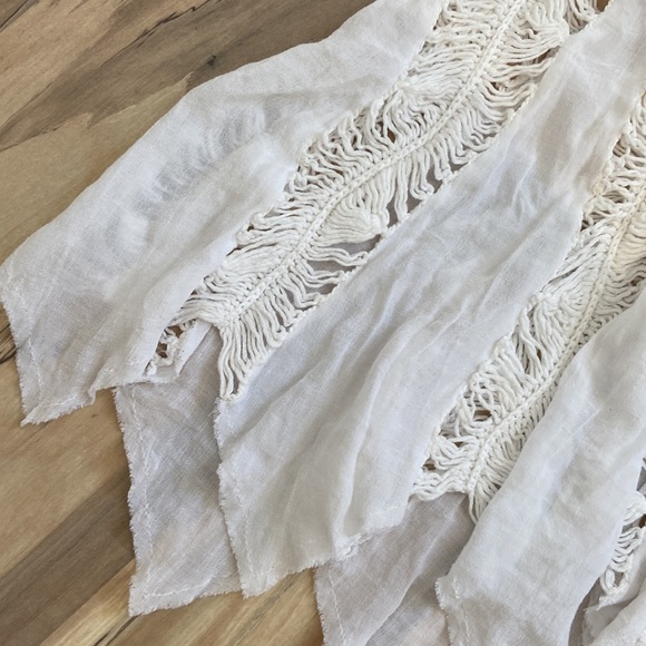 Crocheted white tank. By Free people - Picture 5 of 6